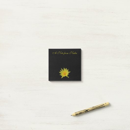 Gele Lotus Waterlily Post-it Notes (Op bureau)