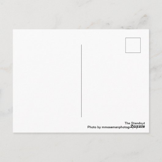 Gele maaltijd in een zee zwarte en witte maissoort briefkaart (Achterkant)