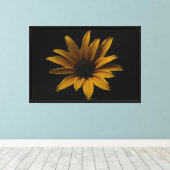 Gele Madeliefjes op Canvas Print (Insitu (Houten vloer))