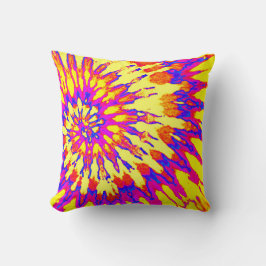 Gele, magenta en oranje spiraal tie-dye kussen