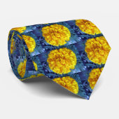 Gele marigold stropdas (Opgerold)