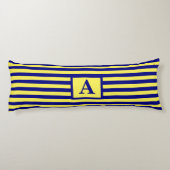 Gele marineblauw Nautical Monogrammen Stripes Cute Lichaamskussen (Achterkant)