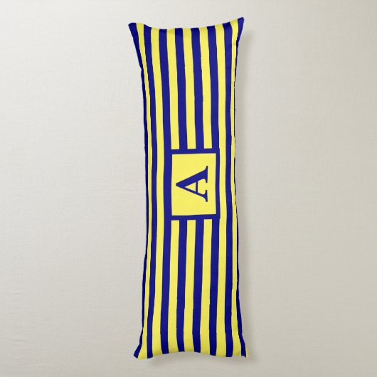 Gele marineblauw Nautical Monogrammen Stripes Cute Lichaamskussen (Achterkant (Verticaal))