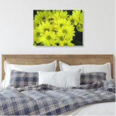 gele melkbloemen canvas afdruk (Insitu (Slaapkamer))