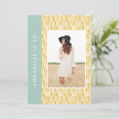 Gele moderne abstracte verjaardag kaart (Staand voorkant)