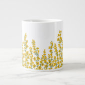 Gele moderne bloementuin bloeit grote koffiekop (Voorkant)