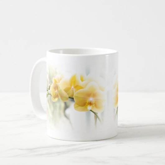 Gele moth Orchid in Sunshine - Mok (Voorkant links)