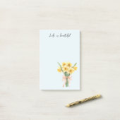 Gele narcis bloemen perzik lint post-it® notes (Op bureau)