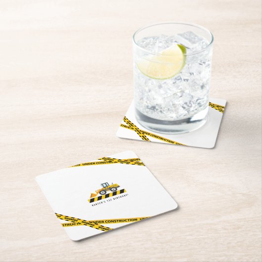 Gele ophaaltrommel voor de bouw kartonnen onderzetters (Insitu)