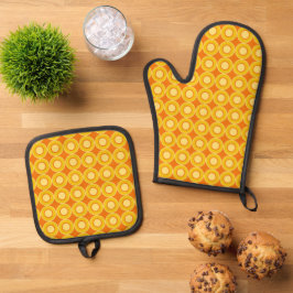 Gele Oranje donuts met vulling op verbrand Sinaasa Ovenwant & Pannenlap Set