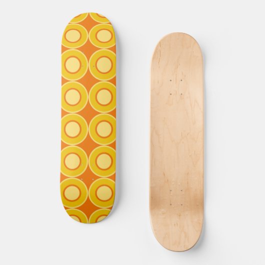 Gele Oranje donuts met vulling op verbrand Sinaasa Persoonlijk Skateboard (Voorkant)