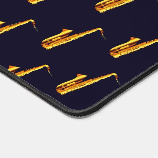 Gele oranje saxofoons en zwarte achtergrond bureaumat (Hoek)