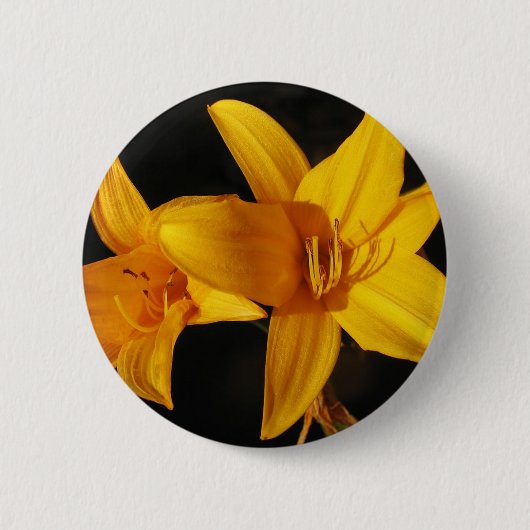 Gele orchidee ronde button 5,7 cm (Voorkant)
