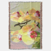 Gele orchideeën in de middagzon deken (Voorkant Verticaal)