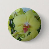 Gele orchideeën ronde button 5,7 cm (Voorkant)