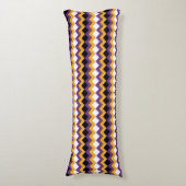 Gele, Paarse, zwarte en witte Zigzag Chevron Lichaamskussen (Voorkant Verticaal)