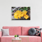 Gele paddenstoel canvas afdruk (Insitu (Woonkamer))