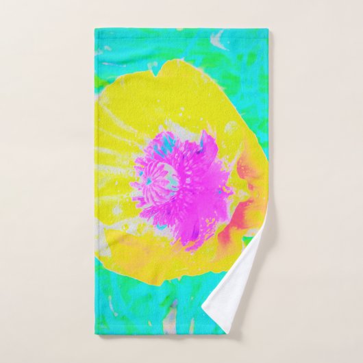 Gele papaver met warmroze centrum op Turquoise Bad Handdoek (Handdoek)