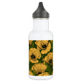 Gele papaver op donkergroen waterfles  (Links)