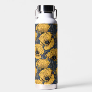 Gele papaver op zee waterfles