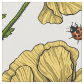 Gele papavers en ladybugs stof (Close Up)