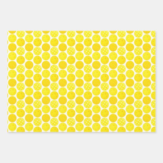 Gele Pickleball Balls op Blue and White Inpakpapier Vel (Voorkant)