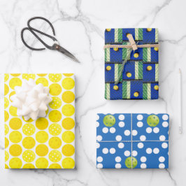 Gele Pickleball Balls op Blue and White Inpakpapier Vel