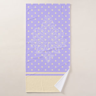 Gele polakdots en lavender paarse handdoeken