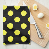 Gele polka-stippen op zwarte achtergrond theedoek (Quarter Fold)