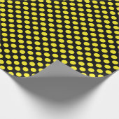 Gele Poolse stip op zwart omslagpapier Cadeaupapier (Hoek)
