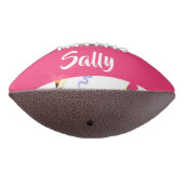 Gele potloden en schubbels op wit american football (Gedraaid 270)