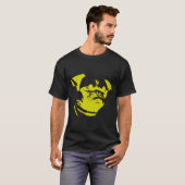 Gele Pug Rood Achtergrond T-shirt (Voorkant volledig)