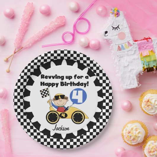 Gele raceauto's, vierde verjaardag, Bord (Feest)