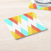 Gele, rode en kadetblauwe driehoeken kartonnen onderzetters (Schuin)