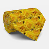 gele roos bloemen stropdas (Opgerold)