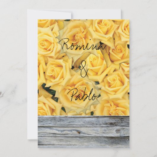 Gele roos over houten achtergrond in het Spaans Kaart (Achterkant)