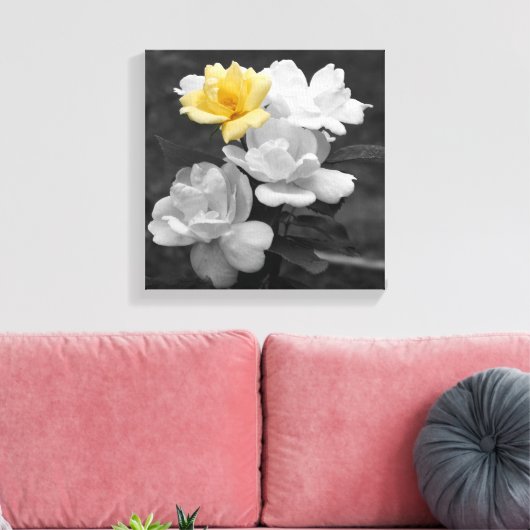 Gele Rose Cluster Gedeeltelijke kleur Canvas Afdruk (Insitu (Woonkamer))