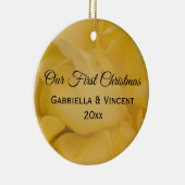 Gele Rose Floral Eerste Kerstmis Samen Keramisch Ornament (Rechts)