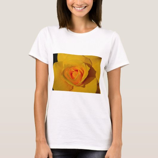 Gele Rose T-shirt (Voorkant)