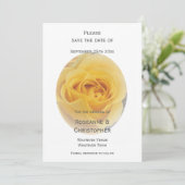 Gele Rosebud bruiloft Save The Date (Staand voorkant)