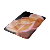 Gele rosebudventilator met tint badmat (Gekanteld)