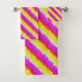 Gele roze Artdeco regenboogstrips Bad Handdoek (Insitu)