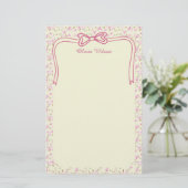 Gele Roze Bloemige Coquette Strik Aangepaste Naam Briefpapier (Staand voorkant)