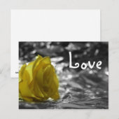 Gele roze op linkerzijde Zilver Achtergrond Liefde Briefkaart (Voorkant / Achterkant)