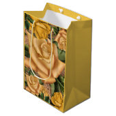 Gele rozen en landstaal Roesthout in soedan Medium Cadeauzakje (Voorkant Gekanteld)