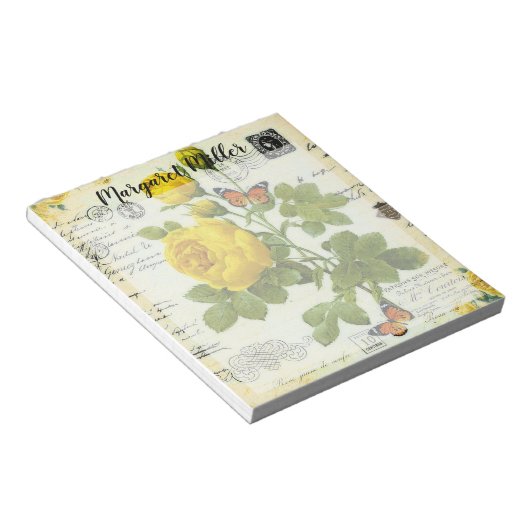 Gele rozen en vlinders gepersonaliseerd notitieblok (Schuin)