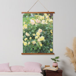 Gele rozen hangend wandkleed