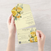 Gele Rozen QR Code Alles in een bruiloft Uitnodige All In One Uitnodiging (Afscheurbaar)