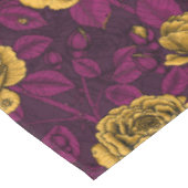 Gele rozen tafelkleed (Gekanteld)