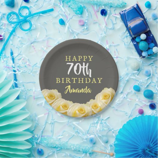 Gele rozenbloem 70e verjaardag  papieren bordje (Feest)